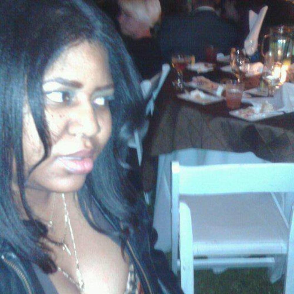 Meet your Posher, Yvette